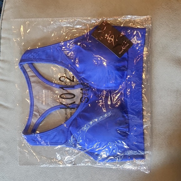 💥2/$25💥 Amazing Sports Sports Bra High Impact Raserback Padded Push Up - Picture 6 of 9